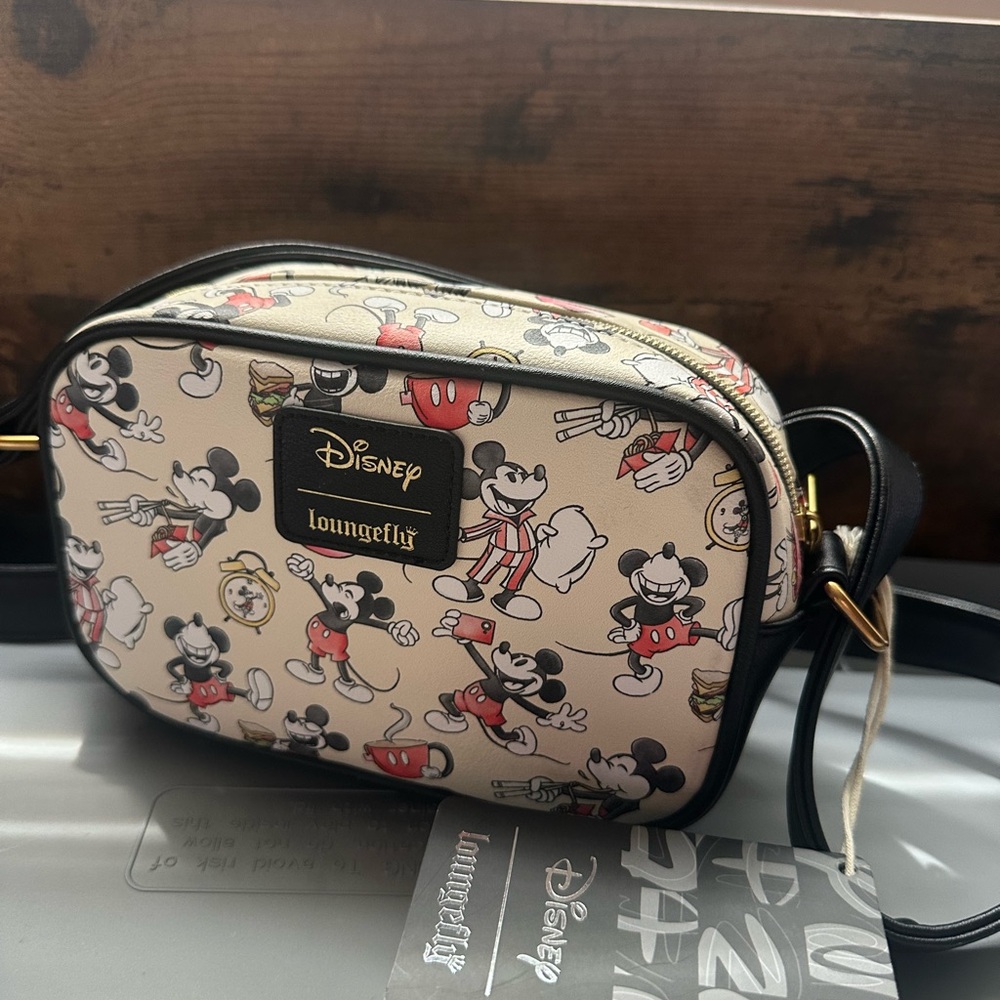 Loungefly Mickey Mouse Crossbody Bag - Cream and Black
